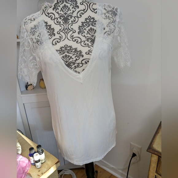 VICI Blouse - Picture 2 of 6